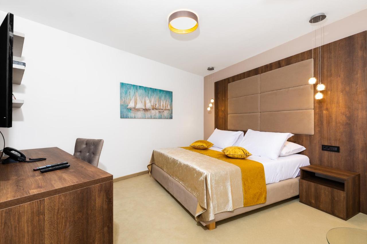 Hotel Meduza Сен Екстериор снимка