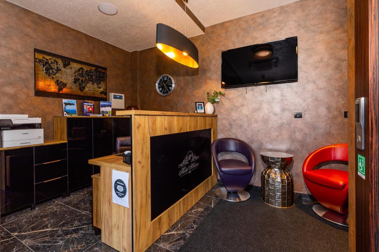 Hotel Meduza Сен Екстериор снимка